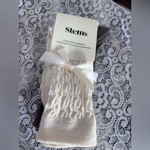 stem Cashmere Cream Hosiery